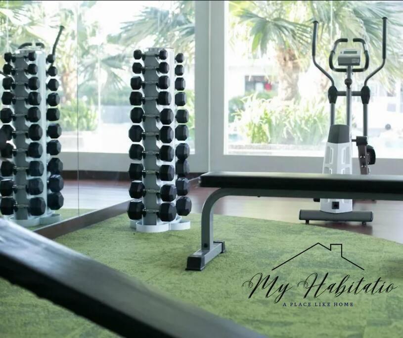 Platino 13 Pax, Mins Away From Paradigm & Legoland Apartment Johor Bahru