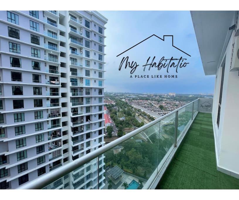 Platino 13 Pax, Mins Away From Paradigm & Legoland Apartment